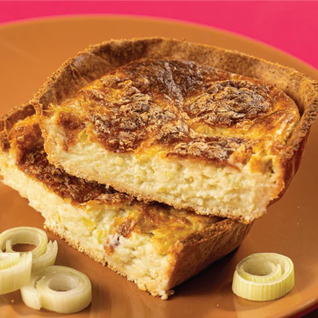 Quiche de queijo c/ alho poró Artisan |  caixa 12un X 150g