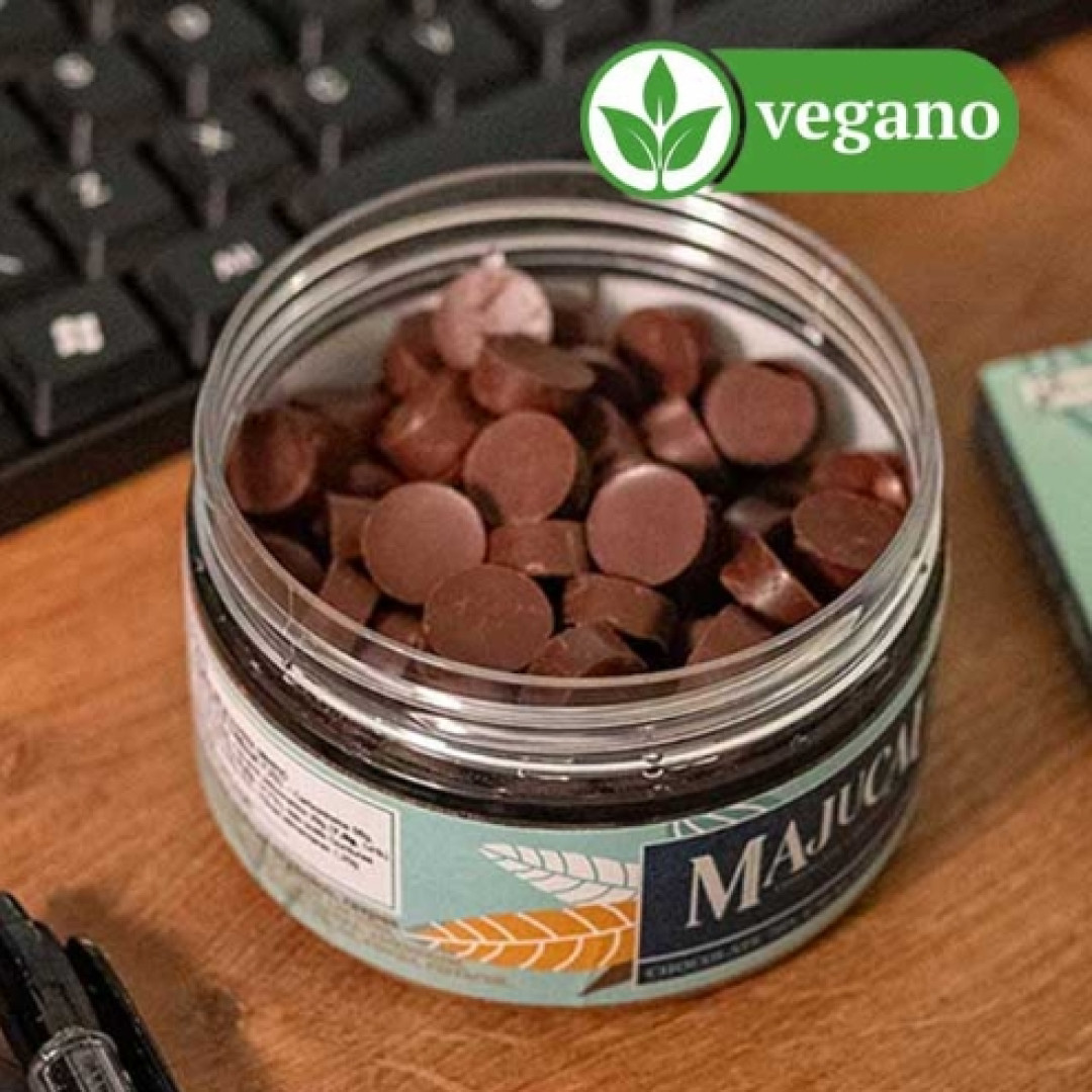 Pastilhas de chocolate 70% Cacau com Raspas de Laranja Majucau | 150g